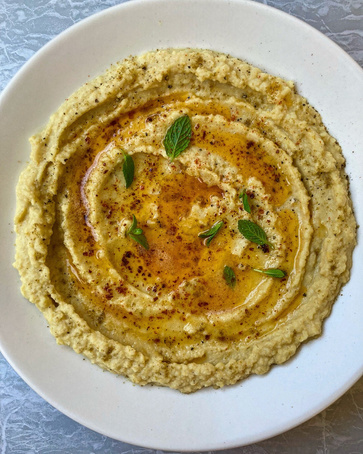 HUMUS